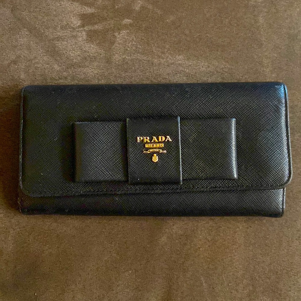 Prada Saffiano Continental Flap Wallet, Black in Perfect Condition!
